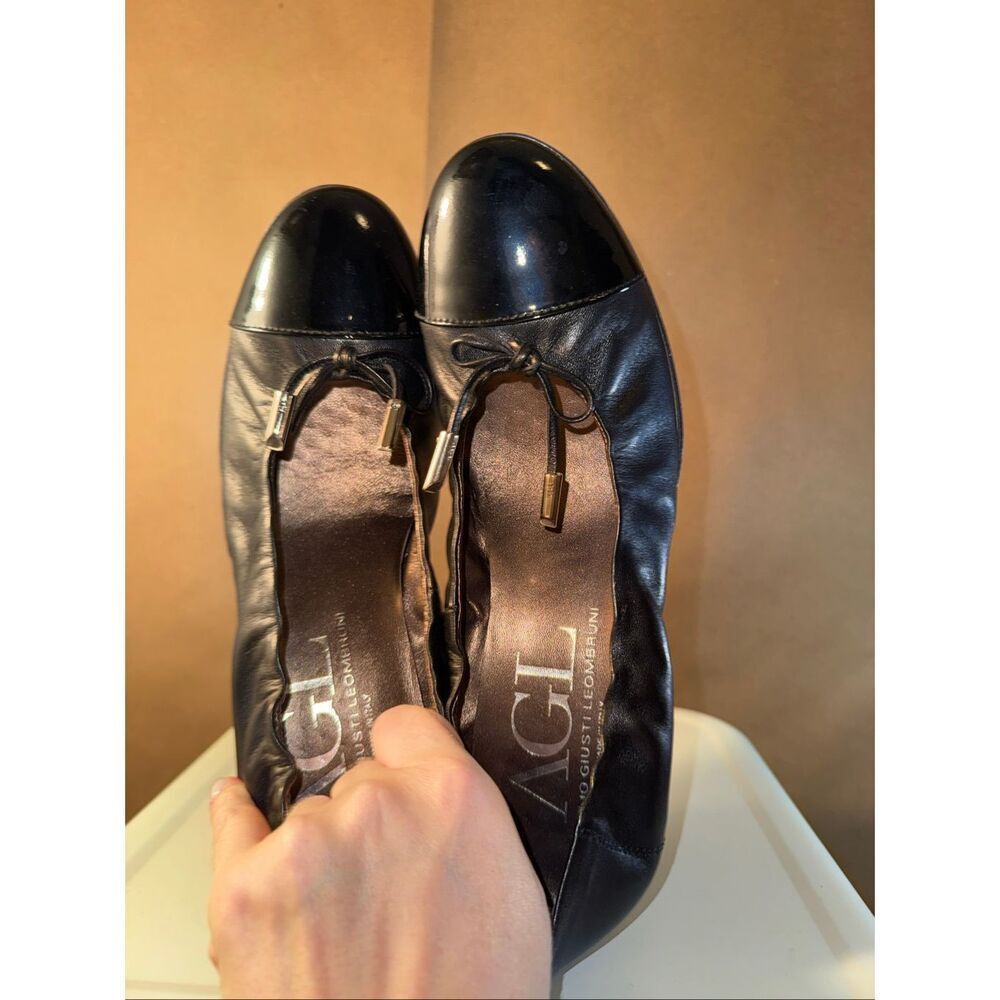 AGL Attilio Giusti Leombruni black leather cap-toe block heel pumps with a bow d - Picture 7 of 9